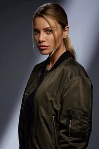 Лорен Джерман Lauren German - Хлоя Декер  